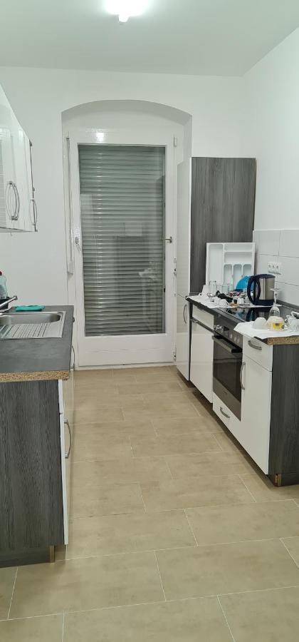 Shared 2 Apartment
